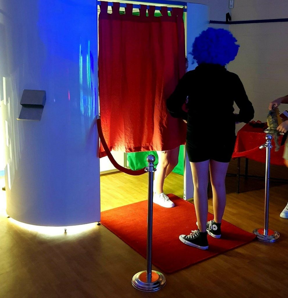 Kent Photo Booth Hire Prices How Much Does It Cost kent-photo-booth-hire-prices-how-much-does-it-cost